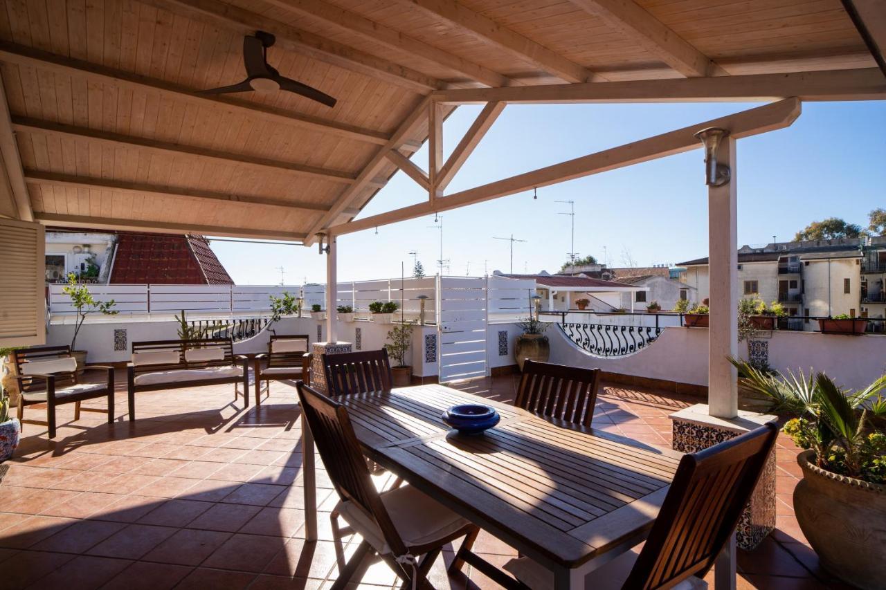Casa Vacanza Giugio Giardini-Naxos Kültér fotó